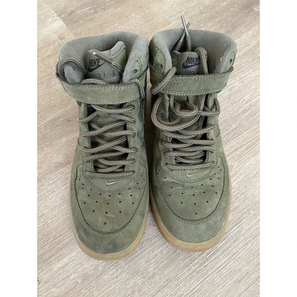 Nike Air Force 1‎ High Olive Dark Gum Size 3Y Youth Suede Kids Green Shoes